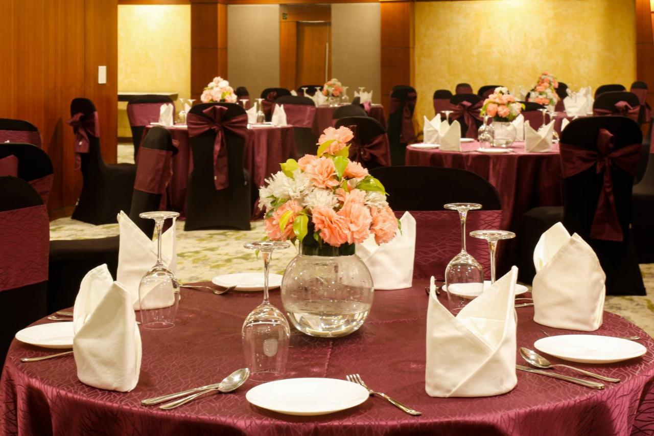 Nemesia City Center - Gurugram, Sector 29 Gurgaon Zewnętrze zdjęcie